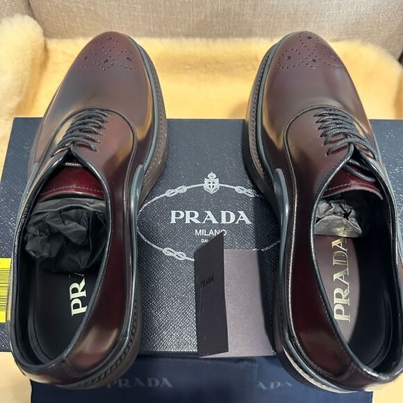 Prada round toe brushed leather oxfords size 6, EU 38,5-39 - Picture 6 of 15